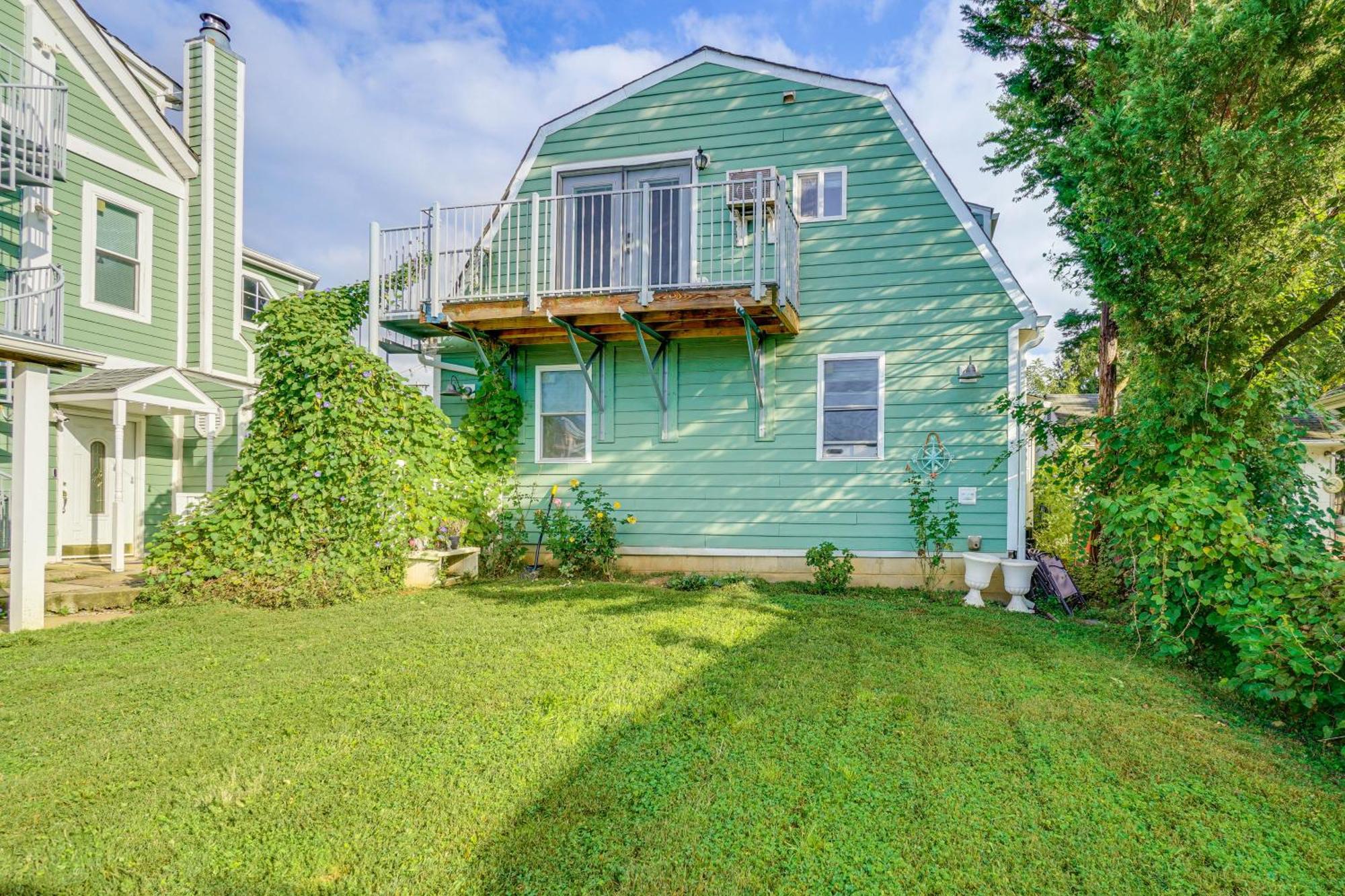 Epic Brunswick Apartment, Deck With Private Hot Tub! Exterior photo