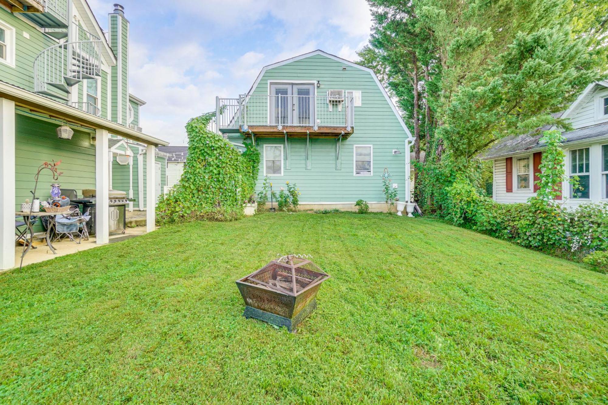 Epic Brunswick Apartment, Deck With Private Hot Tub! Exterior photo